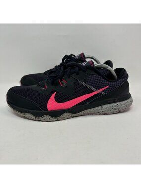 Nike Trail Running Shoes Womens 11 Black Pink Hiking Outdoor Sneakers CW3809-014